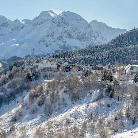 Alpin A 200m Des Pistes Pour 6 Genos
